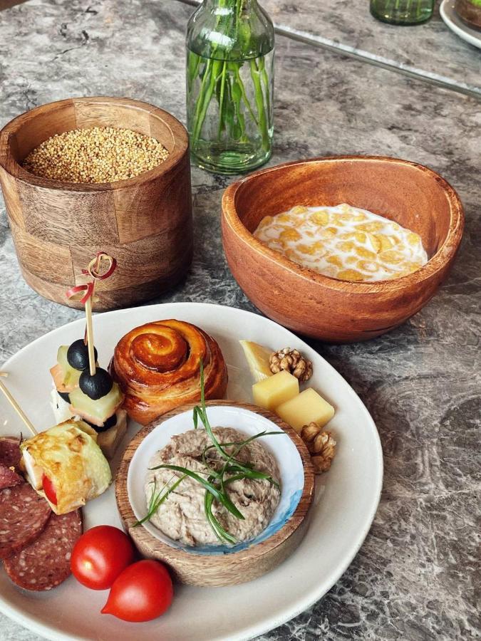 Pana Boutique Hotel Shymkent Ngoại thất bức ảnh