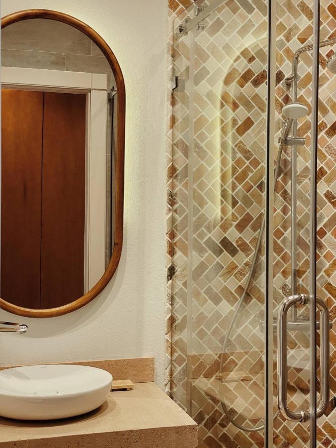 Pana Boutique Hotel Shymkent Ngoại thất bức ảnh