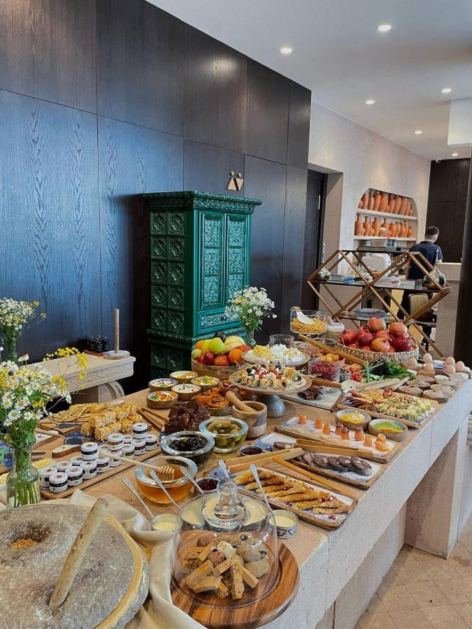 Pana Boutique Hotel Shymkent Ngoại thất bức ảnh