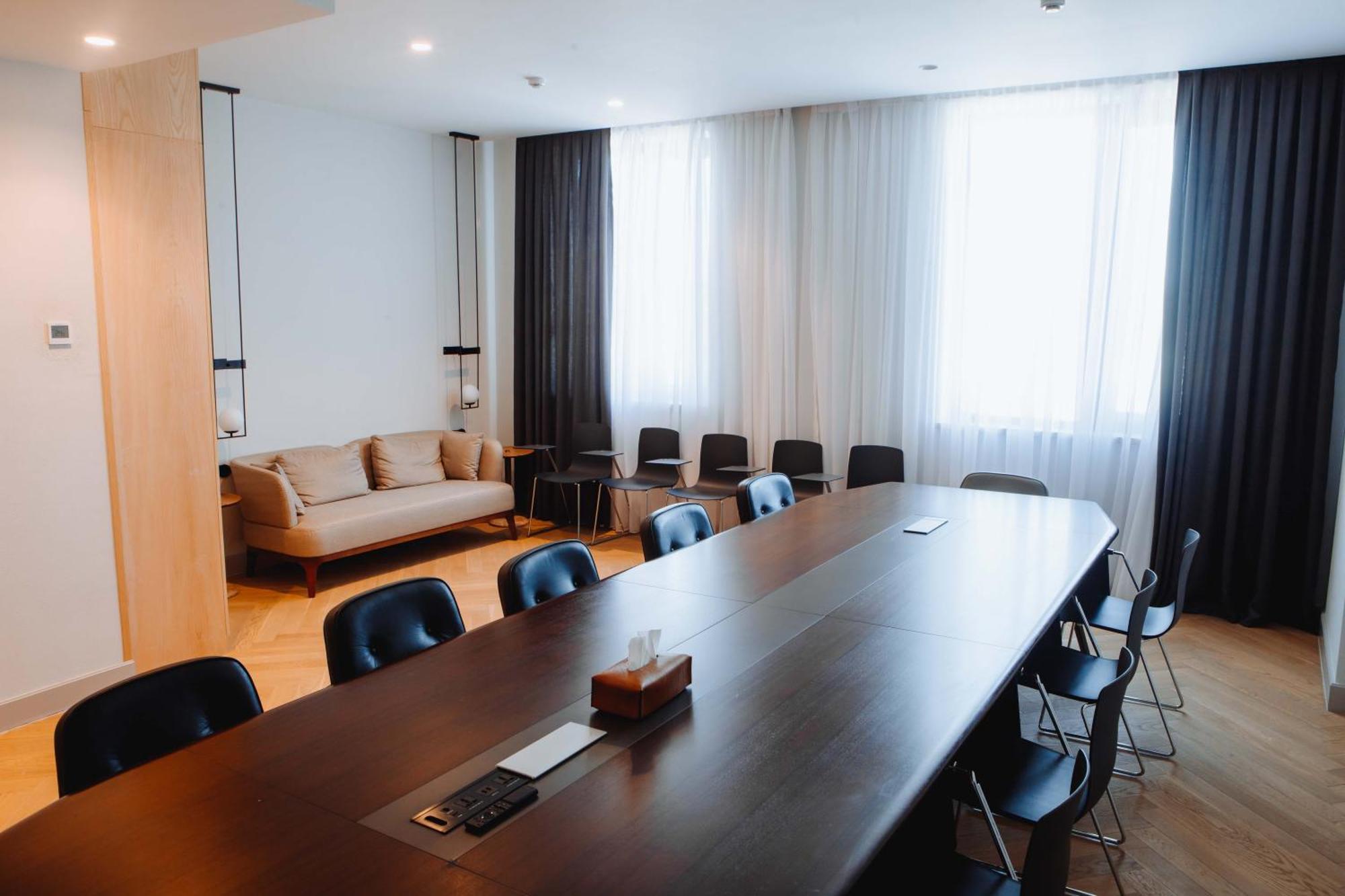 Pana Boutique Hotel Shymkent Ngoại thất bức ảnh